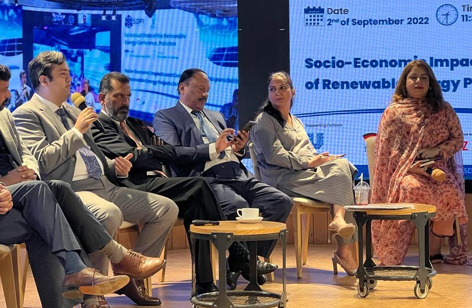 naeemq's tweet photo. 2nd day of renewable energy.
On Socio economic impacts of renewable energy projects in pakistab 
#ASREC  @energy154 @SDPIPakistan @NEECA_Pakistan https://t.co/lcQlRXjjFZ