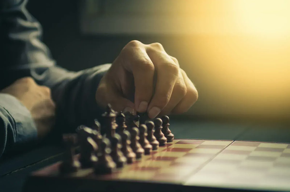 "The people who are best placed to break through the ceiling from practitioner to leadership are those who have gained a number of transferable, softer skills and experiences along the way."

Do you agree?

buff.ly/3AxgMQ9