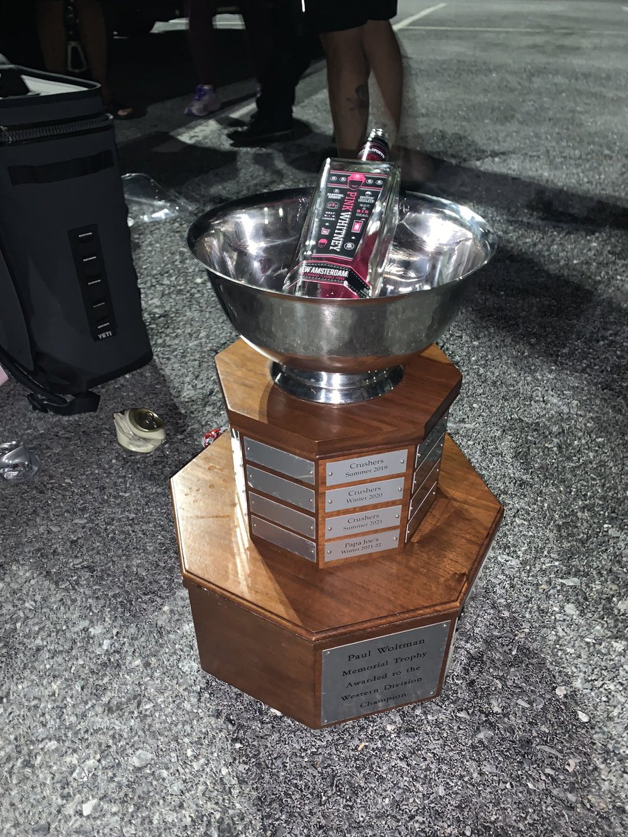 99mitchez's tweet photo. @spittinchiclets @BizNasty2point0 @ryanwhitney6 @RearAdBsBlog @MikeGrinnell_ championship hockey isn’t celebrated without that crisp pink whitney! Coming for ya nose face https://t.co/8ybQ8cyiFV