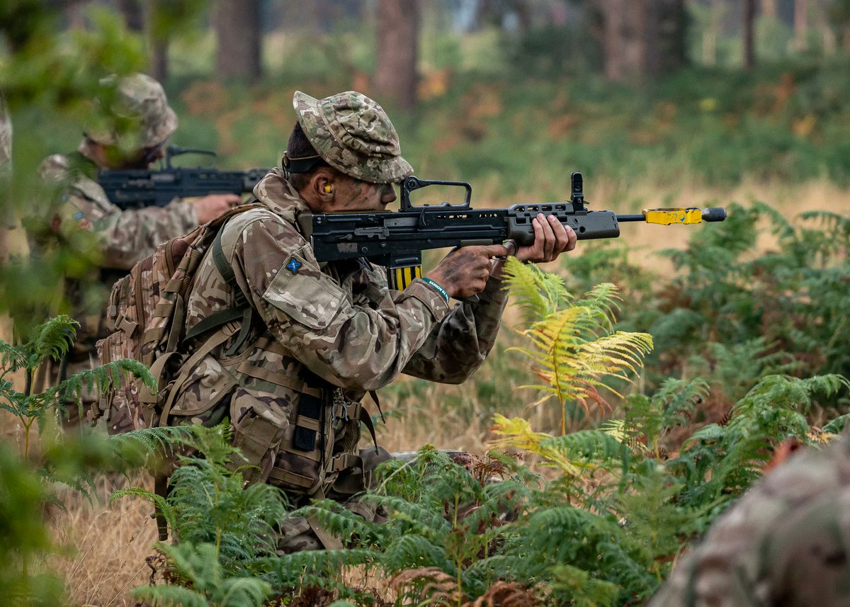 Firing on the enemy.

#armycadetsuk #armycadetscamp22 <a href="/ArmyCadetsUK/">Army Cadets UK</a>