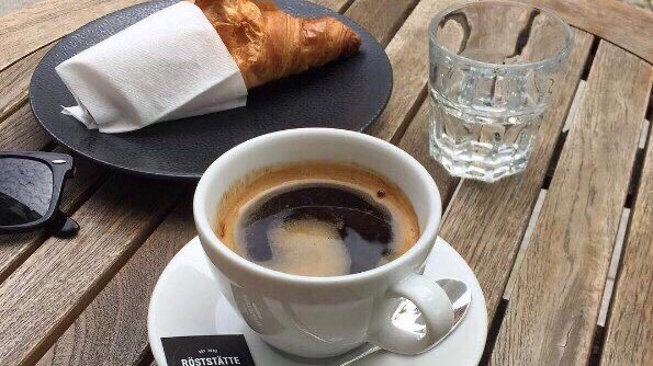 malusokay's tweet photo. Let's go get coffee ☕️ https://t.co/watc1oojXR