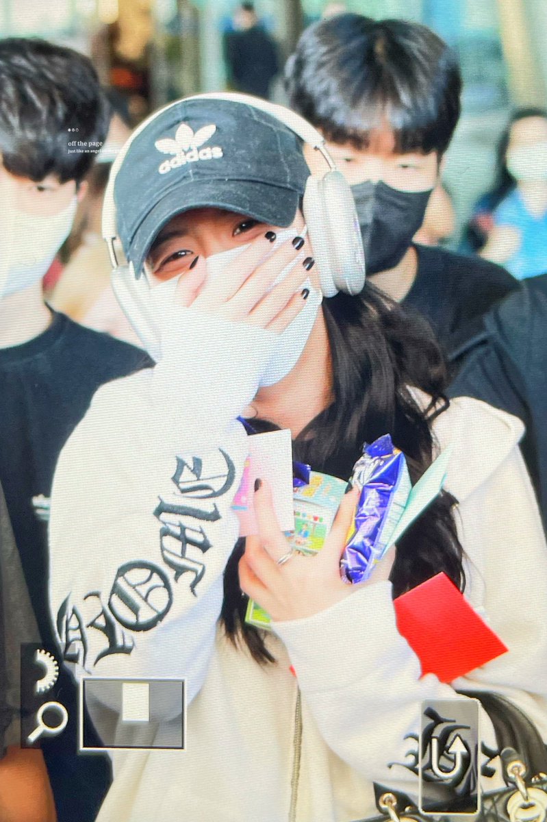 🐰🐥LISOO THAILAND💜💛 #ลิซูแฟนกันค่ะ tweet media