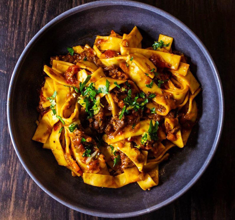 TajSantacruz_'s tweet photo. Because what's more comforting than a heaping bowl of warm, creamy pasta?
Enjoy the flavours of Italy at Rivea.
#TajSantacruz #TajHotels #Rivea https://t.co/ZYWhcHRsMR