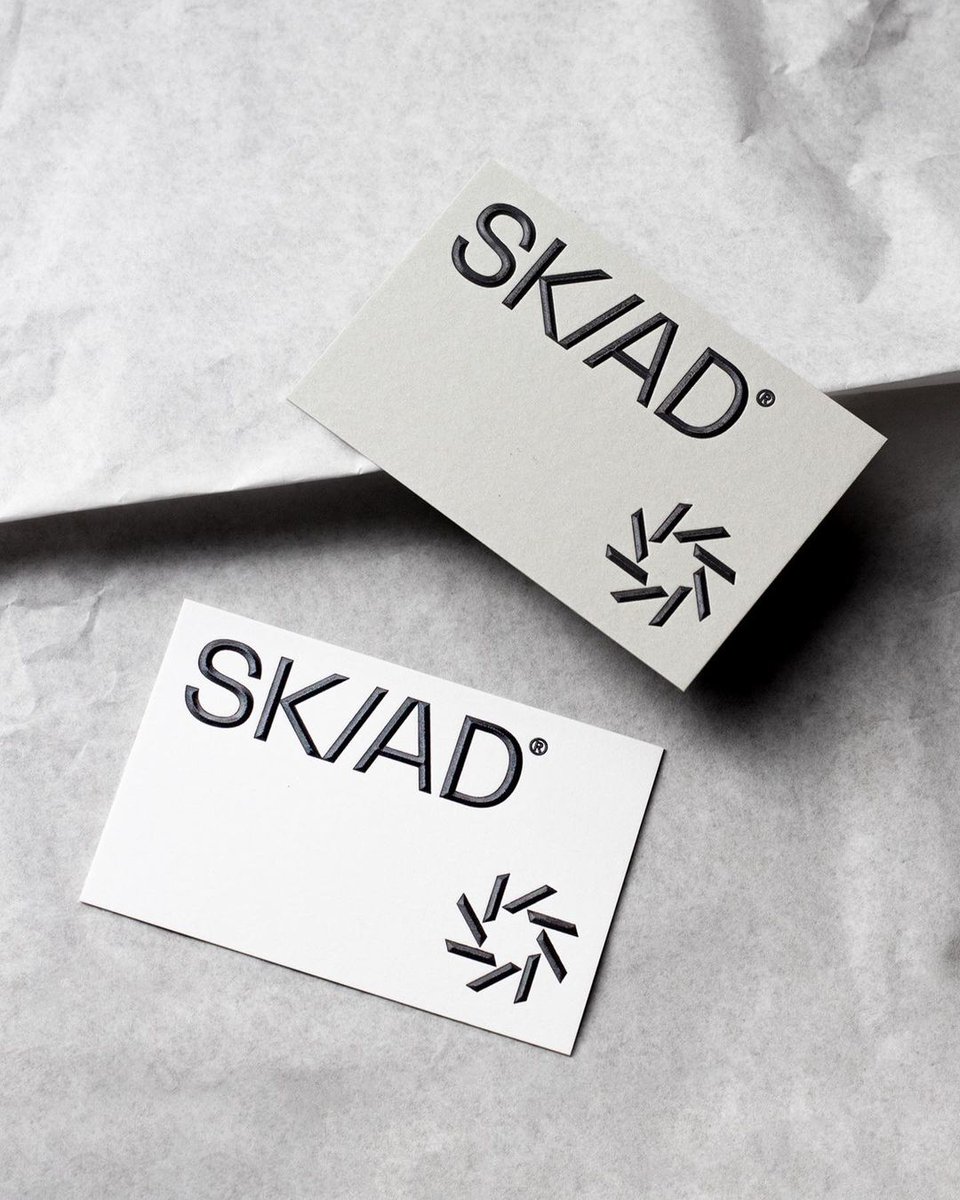 RealtPaperLtd's tweet image. 👏Crisp chisel black foil emboss on @colorplanpapers Pristine White and Pale Grey 540gsm for SK/AD's business cards. Designed by Rightly So and produced by @JotPaperCo 

#Colorplan #ColorplanColours