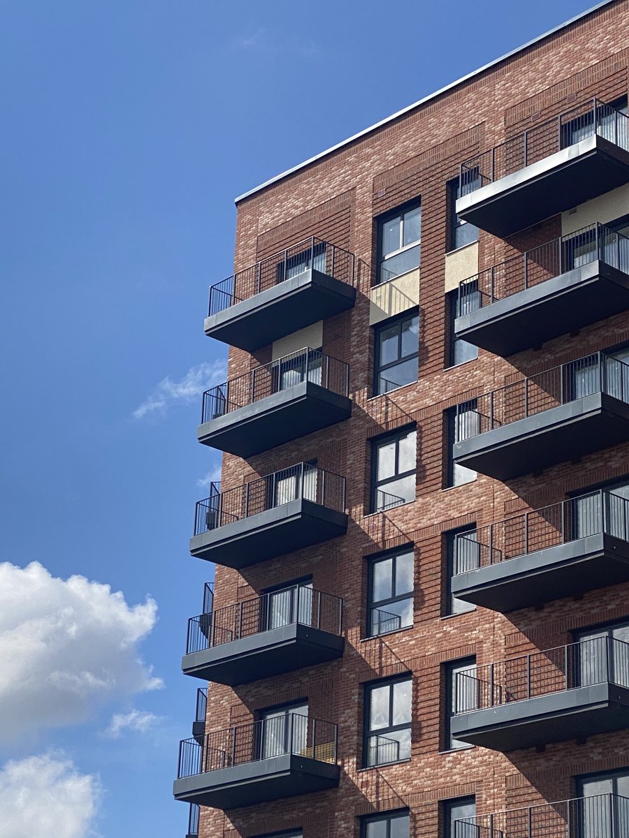 CityLivingBrum (@citylivingbrum) on Twitter photo Latest site progress shots at Soho Wharf, #Birmingham's biggest build-to-rent development currently under construction 🏗️
The first of the 752 new homes will be delivered in Q2 2023.
<a href="/GalliardHomes/">Galliard Homes</a> <a href="/ApsleyPlc/">Apsley House Capital PLC</a> Latest site progress shots at Soho Wharf, #Birmingham's biggest build-to-rent development currently under construction 🏗️
The first of the 752 new homes will be delivered in Q2 2023.
<a href="/GalliardHomes/">Galliard Homes</a> <a href="/ApsleyPlc/">Apsley House Capital PLC</a>