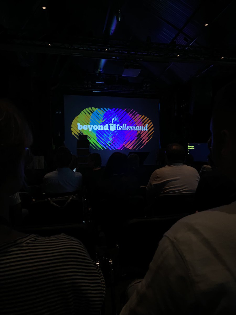Tag 2 auf der <a href="/btconf/">beyond tellerrand</a>. Wir sind gespannt auf die Speaker des heutigen Tages! #btconf