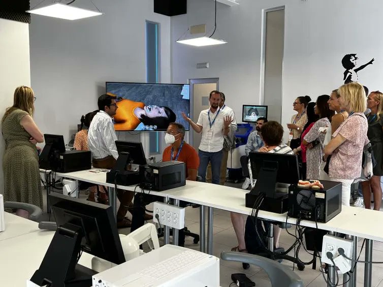 uni_simulation's tweet photo. Presenting to #ADEE the world’s first mixed dental simulation suite featuring Virteasy Dental and #UNISIM Desktop connected together in the same classroom https://t.co/887QPHRBjH