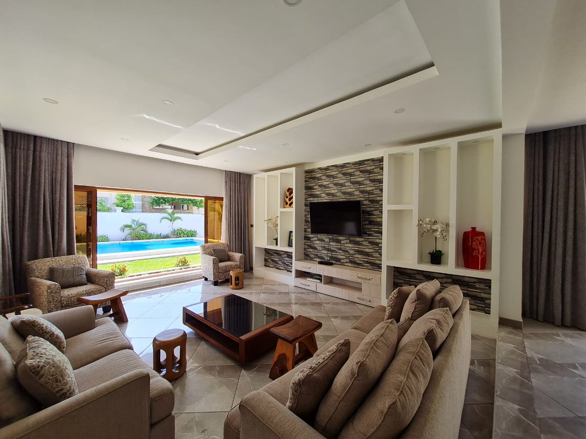 PerfectSafariz's tweet photo. Diani Stays
5 Bedroom villa, 5 ensuite rooms on self catering tariff.
Private pool
Gazebo, outdoor seating area
Manicured gardens
#weekendvibes #vacation #escapetoDiani #beach #sand #sun #sea #sunsets https://t.co/TRk2iBlw0g
