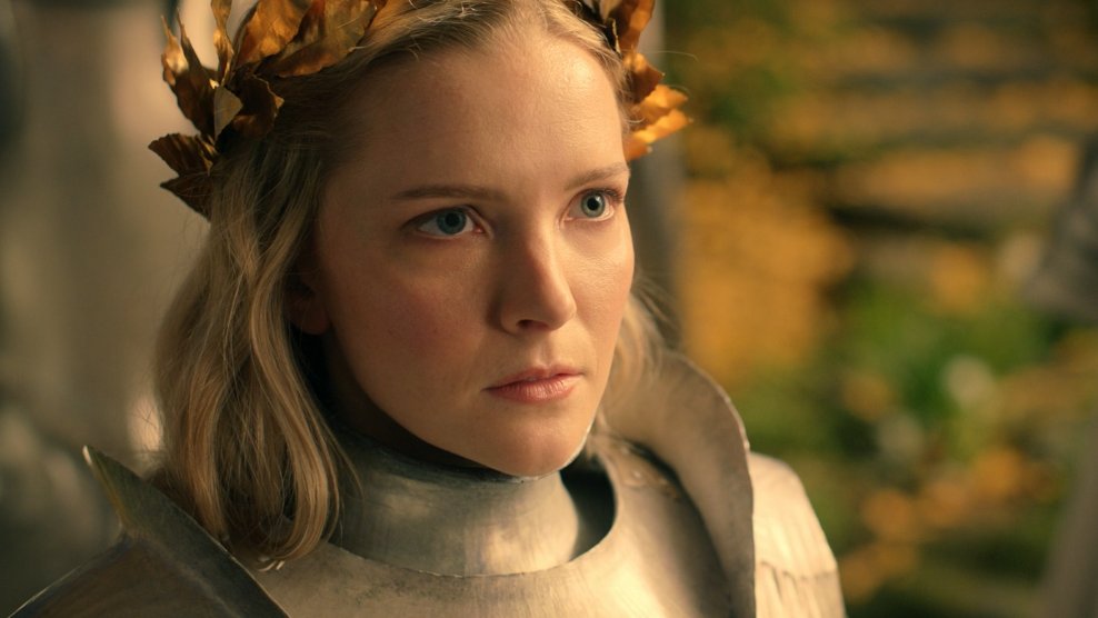 bestoftolkien's tweet image. Morfydd Clark as Galadriel in #TheRingsofPower ✨