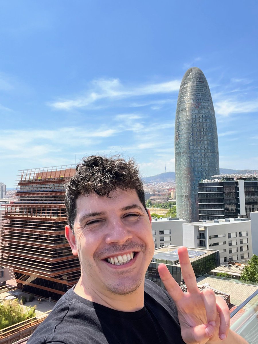 midudev's tweet photo. Hoy es mi último día en Adevinta.
Hoy dejo mi trabajo como FrontEnd.

¿Por qué me voy?
¿Cuál es mi siguiente destino? https://t.co/LeJnliMnHp