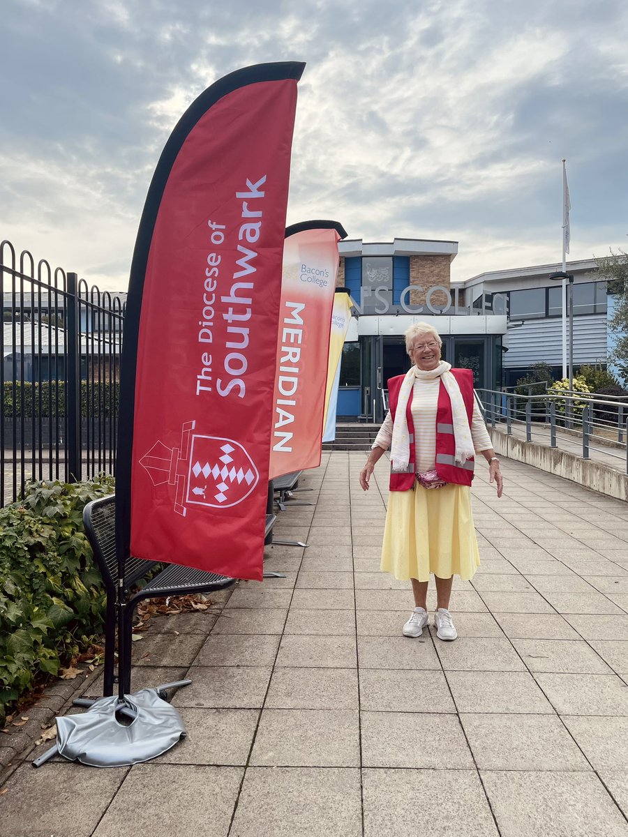 Good morning ☀️

Our smiling volunteers are ready to welcome delegates to day 2 of our Diocesan Conference <a href="/baconscollege/">Bacon's College</a>. #SDC2022