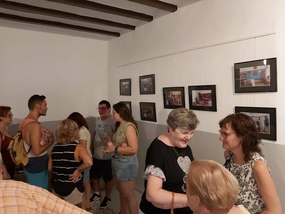 peuuji's tweet photo. Cirat inaugura l'espai cultural "Casa Abadía" i reforça el seu projecte participatiu al voltant del #patrimonicultural amb el suport de #peuuji #somuji @UJIuniversitat cc @chivamarisa @Patrindustrial @angelportoles #redessonamores #comunitatpatrimonial https://t.co/49BUNX4hLa https://t.co/jFDUaon32w