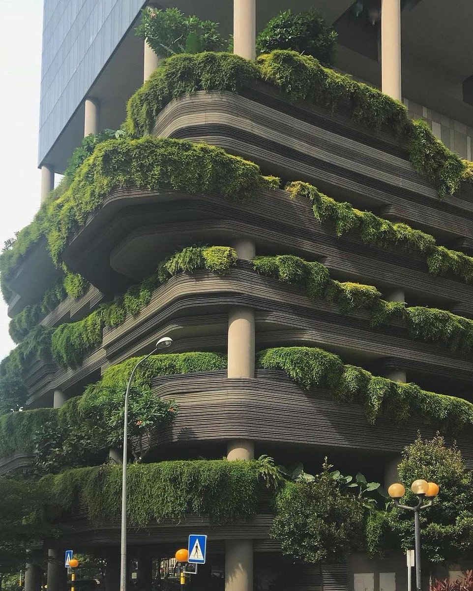 parametricarch's tweet photo. Singapore studio WOHA Architects designed the PARKROYAL on Pickering hotel as an extension of Hong Lim Park, a new green space located next to the site in the centre of the city's business district.

📸 𝙅𝙚𝙣𝙨𝙤𝙣'𝙨 𝙇𝙤𝙜, Kenneth, Vick.

#singapore #woha #parkroyalpickering https://t.co/4qF9RwYYkB