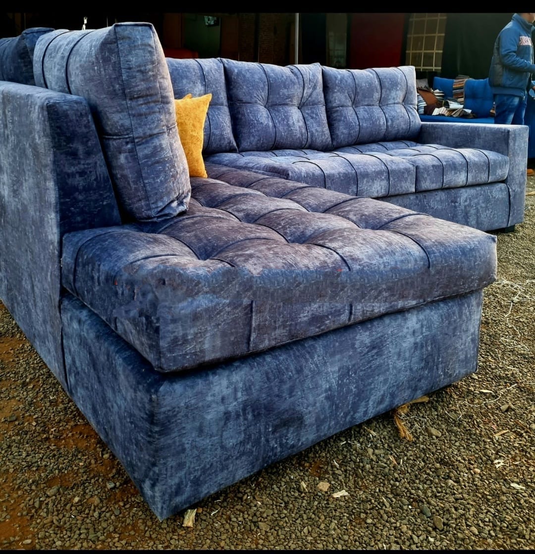 davies_sofa's tweet photo. FREE footrest, Free throw pillows, Free Delivery within Nairobi 📍visit our showroom in Roysambu near Thika road footbridge ☎️ 0724160126 https://t.co/HyKcXkqGSb Julie Soweto Jose Camargo Otiende Amollo Kisumu DJ Bash KIEMS Lenaola Wanjala Supreme court #TheDawnOfJustice https://t.co/mP0cddQ5dY
