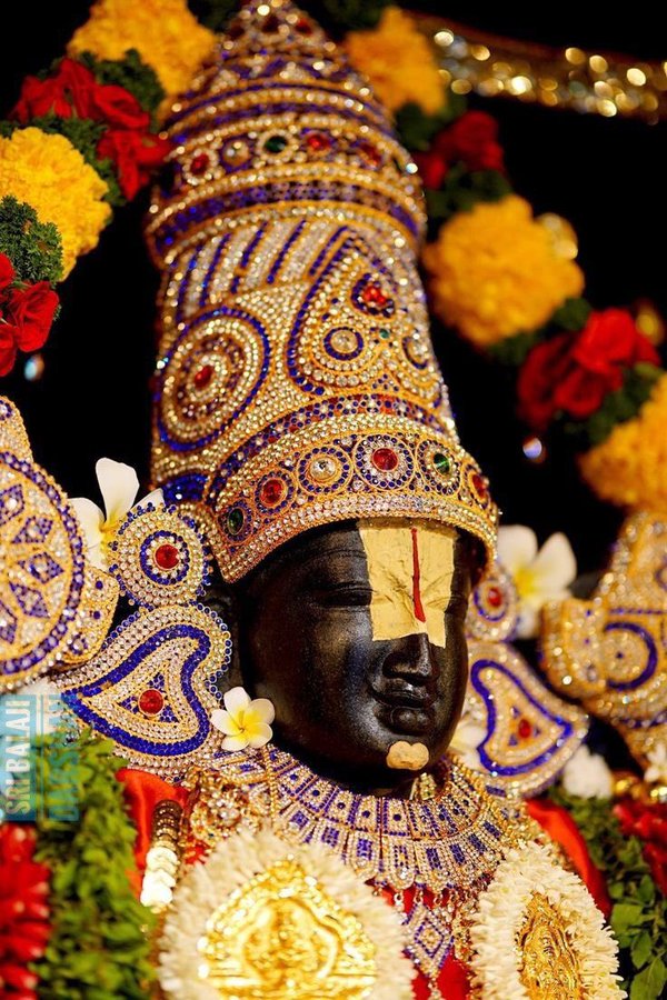 जय गोविंदा जय जय श्री गोपाल हरिविष्णु