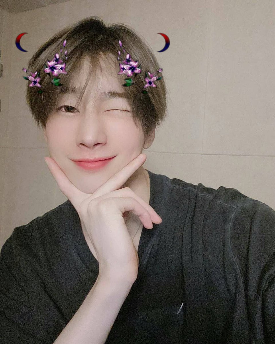 5. Only by Leehi, Ternyata Cinta by Padi, Sempurna by Andra &amp; The Backbone
6. Semua lagu day6, To My Youth by BOL4, Breath by LeeHi, Perih by Senja
7. Drink.
8. Periang (maybe).
9. Terlampir.
10. Terlampir