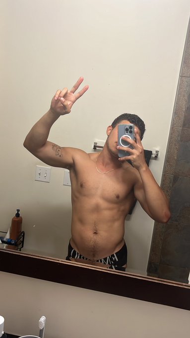 whoever let me drink tonight should be punished https://t.co/SUVUCNt7i2