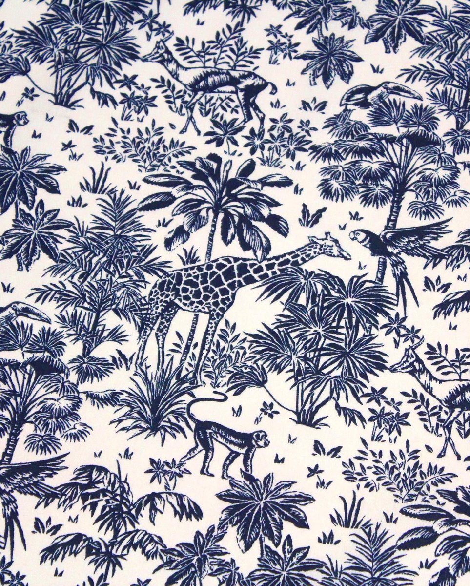 TissusPapi's tweet photo. Julie et notre Jouy tropicale, c’est la tendance du week-end ! 🌴 Qu’en dites vous ? Et bon week-end ! 🍹
https://t.co/YbkAaHDZ5H
#toiledejouy #jouytropicale #bloomingsewing #tissuspapi https://t.co/VwS9Q5Cwod