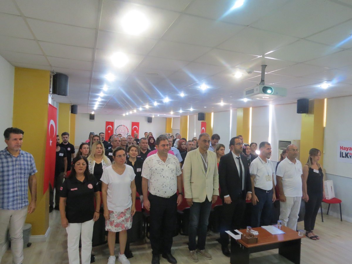 meb_dhgm's tweet photo. 81 ilden 82 mesul müdürün katılımı ile 5 gün sürecek olan "İlk Yardım Eğitim Merkezlerinin Kapasitesinin Geliştirilmesi Ve İlk Yardım Eğitim Kalitesinin Arttırılması Semineri" Mersin Hizmetiçi Eğitim Enstitüsü ve Akşam Sanat Okulunda gerçekleştirilmektedir. @tcmeb @OzilLevent https://t.co/d7pFAT8nCD