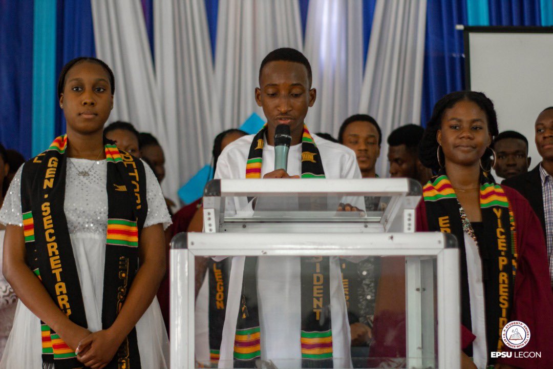 epsulegon's tweet photo. Handing over service @EPSU-Legon . #epsulegon #oneinchrist
#atpeacewithall #epsusunday https://t.co/sV3seRrrpI