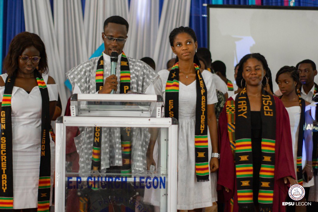 epsulegon's tweet photo. Handing over service @EPSU-Legon . #epsulegon #oneinchrist
#atpeacewithall #epsusunday https://t.co/sV3seRrrpI