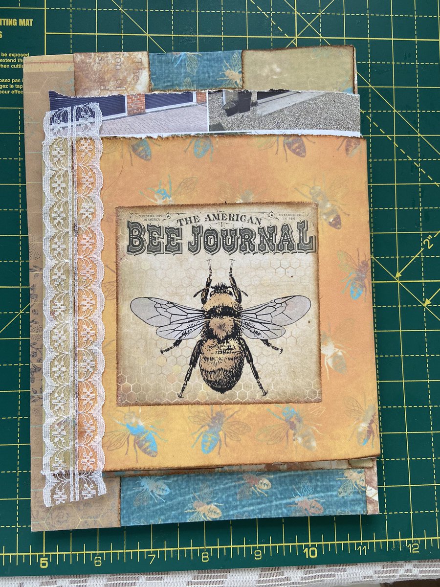 junkjournalgeek's tweet image. The latest episode in my Flippy Flappy Envelope Journal is up on my channel today 😀

I’ll leave a link to the video in the comments, if you’d like to watch 👀

#junkmailenvelopes #junkjournalgeek