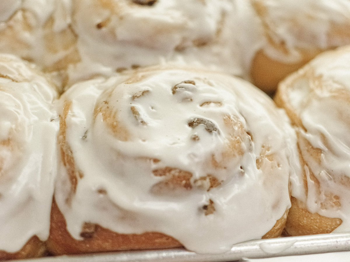 MorningKolaches's tweet photo. Breakfast = Being allowed to eat dessert for a meal ❤️ 

#mornings #morningskolaches #seeyouinthemornings #breakfast #cinnamonrolls #yummy #delicious #dessertforbreakfast #schoolisback #backtoschool #breakietime https://t.co/p14K30NN9p