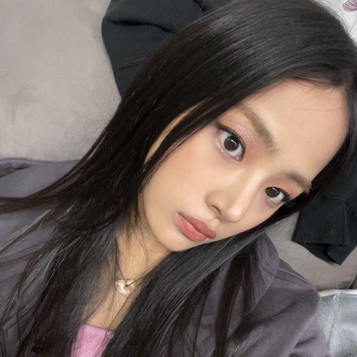 pannchoa's tweet photo. Knets push Music Bank to have 3 female MCs instead of male idols
https://t.co/ISbmSiXwAb https://t.co/aFB5EmmkUe