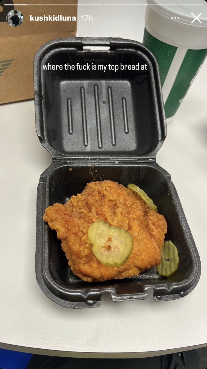 stoopidbinch's tweet photo. @Wingstop be wylin https://t.co/wppSCkRn07