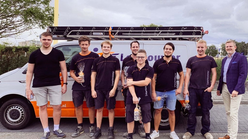 Geslaagd! Er is op alle fronten hard gewerkt de afgelopen maanden. Veel respect voor deze Leertouwerianen die naast hun werk hun MBO niveau 3 of 4 hebben gehaald. Van harte gefeliciteerd!!

#kennis #vakmanschap #werkenbijleertouwer #makersvanmorgen