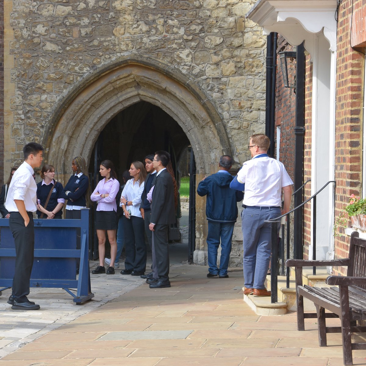 wschool's tweet photo. New beginnings! 

Our new Fifth Form and Sixth Form pupils have set foot in Yard for the first time as Westminsters. https://t.co/0OWB56sUX2