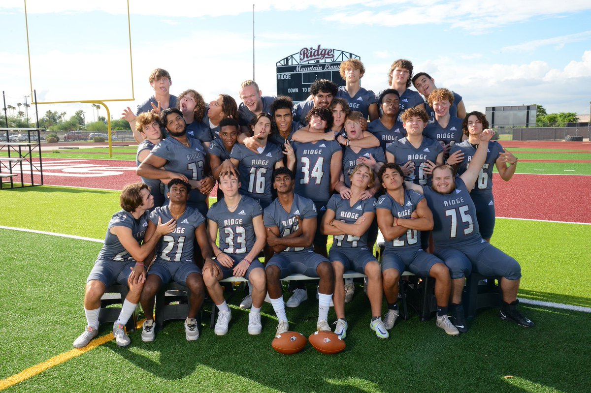 MtRidgeFootball's tweet photo. Message to our 29 Seniors: As you start the last season of high school football tonight, look around, take it in and appreciate the moment. These memories you will always cherish because these are your glory days, the times of your lives you will not get back #goridge https://t.co/sfF2Kmubpc