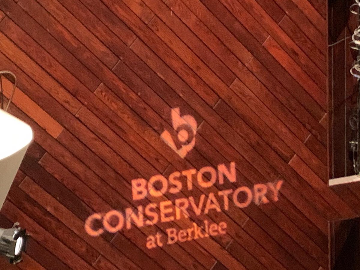 A new chapter begins for me and my voice students this Fall at Berklee College of Music. Excited and grateful to be journeying back into the world of teaching. Wishing everyone a wonderful Fall semester! 🎶😍😎🎶 #voiceteacher #vocalpedagogy #singingteacher