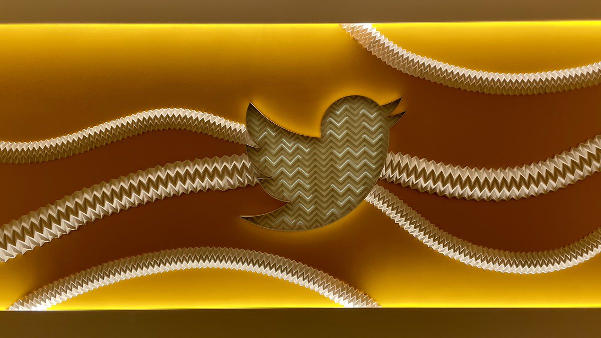 Mike Cvet tweet media