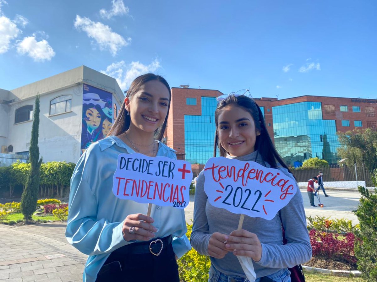 TEDxUTPL's tweet photo. 🕗 Faltan pocos minutos para arrancar con la experiencia de la tercera edición  #TEDXUTPL. 🙌🏻 Estamos listos para conocer las ideas más innovadoras y anécdotas motivadoras a través de nuestros 9 speakers.
#Tendencias2022 https://t.co/XQV6aBipKL