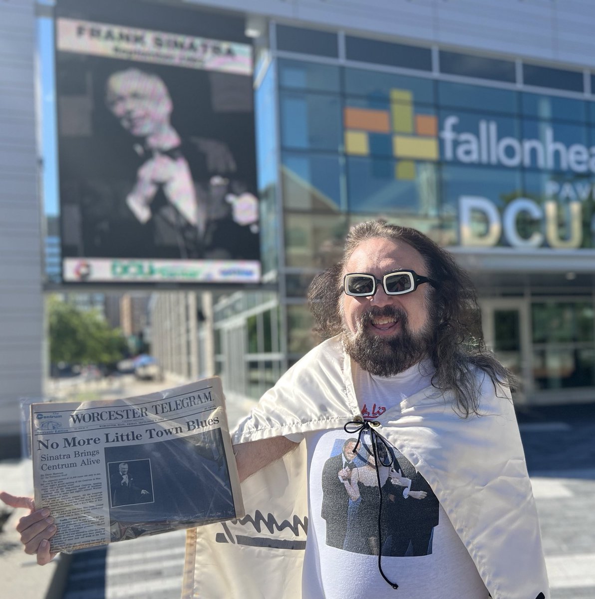 CraigSemon's tweet photo. Today’s the big day
The #Centrum turns 40
I’m doing my part 2 celebrate this milestone at the place it all started
Are U?
All U have 2 do is put on a decades old concert T-shirt that 3 sizes too small &amp; dance around like it’s 1982 again
#CentrumAt40 #CentrumTop40 #CentrumMemories https://t.co/dRdm6AGHwx