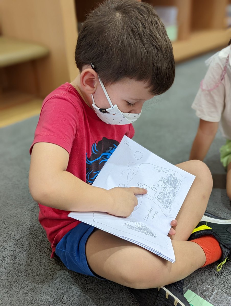 bindu_aisc's tweet photo. "Do you know what a travel diary is? Let me show you!" Power of #MorningMeeting shares! His rich recording opened up the opportunity for other friends to #ask #questions to learn more about his travel.
@AISCElementary @KeeleyLiotard https://t.co/xEB5asiaFg