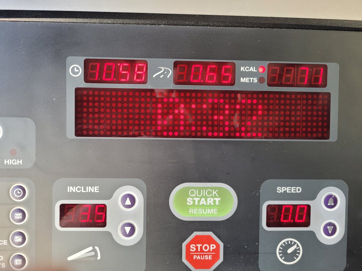 CMacGaming22's tweet photo. Started a weight loss journey Tuesday. Before I do cardio I do either chest and back or biceps, triceps, and traps. This is Tuesday to Friday in order. #Grind #gains #workoutmotivation #BetterDays #cantstopme @ImGraysonRogers https://t.co/Tm8BIypW7M