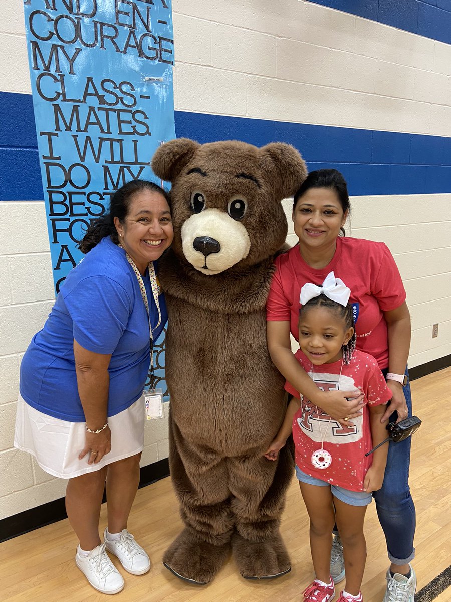 First pep rally of the year <a href="/BearCreekElem/">Bear Creek</a> <a href="/MrsBirdBCE/">Cindy Bird</a> <a href="/jodyheller1/">jodyheller</a> #teambce