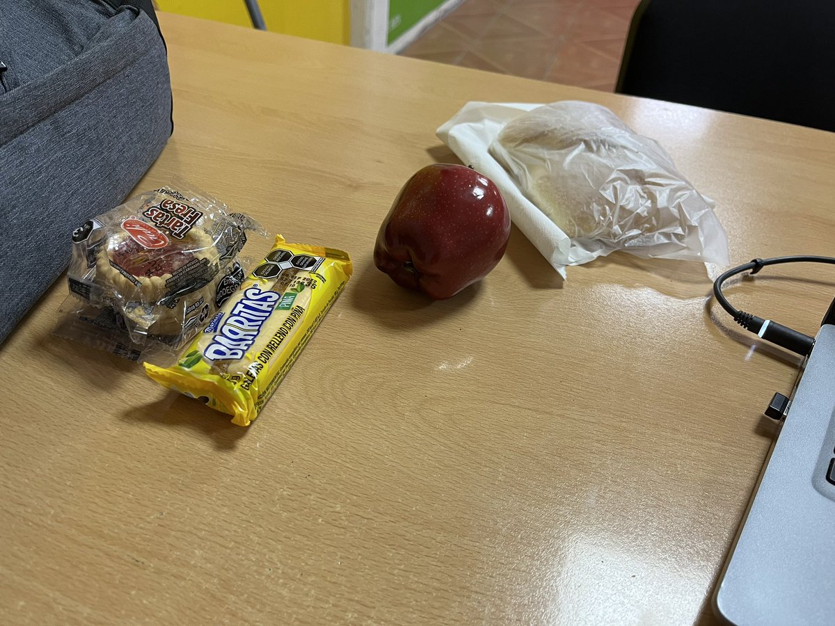 linettetim's tweet photo. Mi jefe: a las agencias no van a desayunar.
La agencia: https://t.co/ttDv7Wrrge
