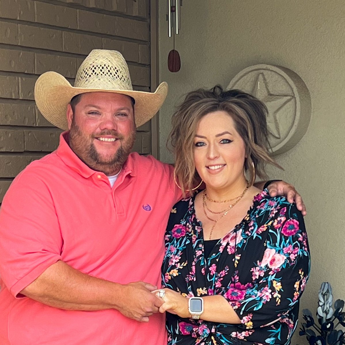 adoptalliance's tweet image. MIKE &amp;amp; TIFFANY are so excited to become parents and bring a child into their lives and Texas home! 
View their profile: adoption-alliance.com/waiting-famili…

#adoption #adoptionalliance #adoptionnearme #adoptionagency #texasadoptionagency  #givebabyupforadoption #adoptiveparents