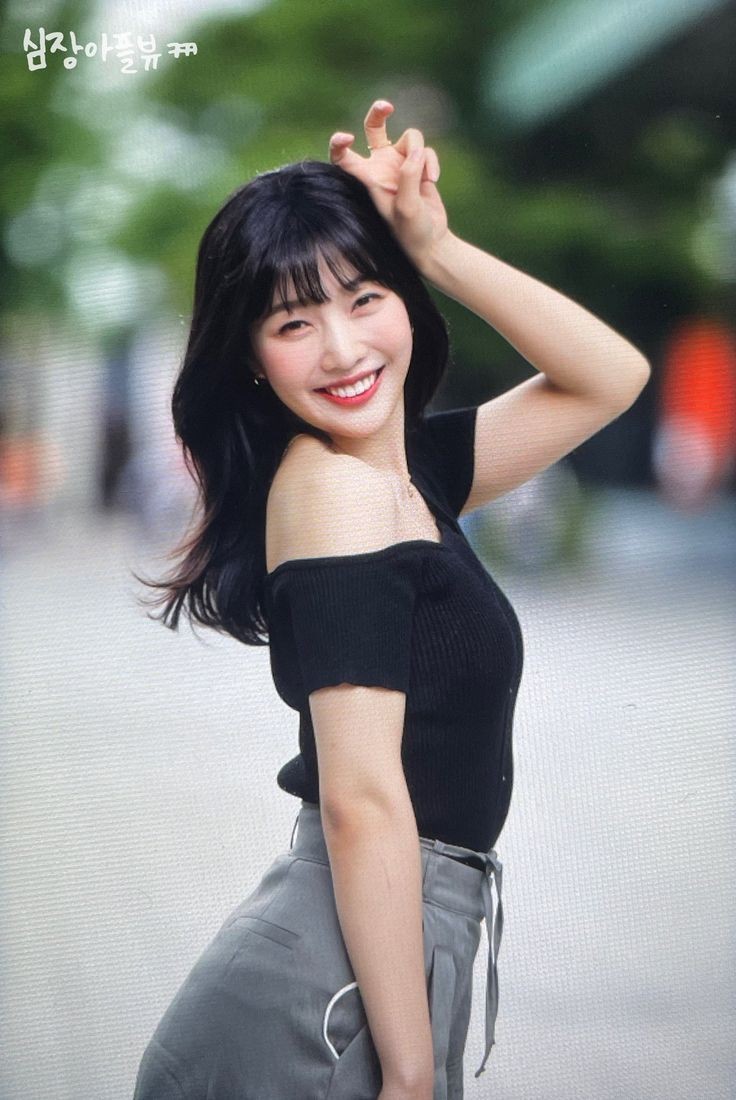 joyisd_standard's tweet photo. Happy birthday, My Joyiee!!💚

JOYFUL JOY DAY
#OnceUponAJoyDay
#꽃가루를_날려_조이의_생일폭죽을_터뜨려
 #Joy #조이 #레드벨벳 #레드벨벳조이 #박수영 #ParkSooyoung #RedVelvetJoy https://t.co/TYSyCDACKY