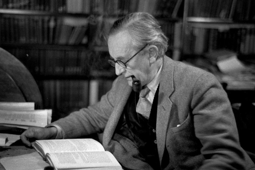 FrasesDeTolkien's tweet photo. "Ni el más sabio conoce el fin de todos los caminos.. "
- J.R.R. Tolkien

Tu legado es eterno ✨️ https://t.co/QpwLJqnEKX