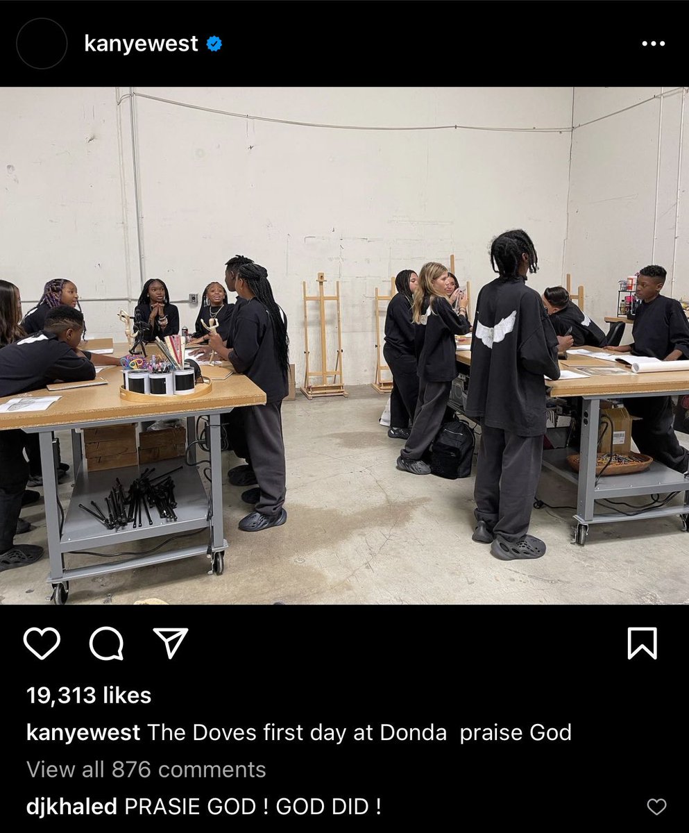 Getthebagcoach's tweet image. I’m crying at parents actually sending their kids to son school 😂😂😂