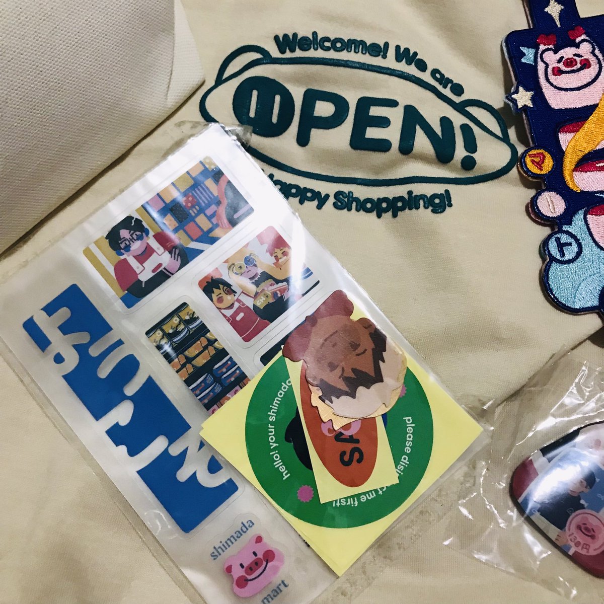 haven’t done a mini haul in a while but this one’s too cute and personally long-awaited not to post T __ T ❤️ my shimada mart goods from <a href="/kiwimansi/">kiwi 🌦️ POTA winter E1</a> &amp; <a href="/weIIspent/">viv</a> are here and they’re ADORABLE HUHUHUHU supporting uncle float serve 🥹🫶 thank you <a href="/settersexuaI/">LILY</a>! ❤️