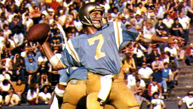 NLCarolynMuse's tweet photo. A #HappyBirthday to former #UCLA quarterback and current film/television/voice actor Mark Harmon (71). #Sam #240Robert #FlamingoRoad #StElsewhere #SummerSchool #ThePresidio #Moonlighting #ReasonableDoubts #WyattEarp #CharlieGrace #ChicagoHope #TheWestWing #JAG #NCIS https://t.co/qHBhdrRR6N
