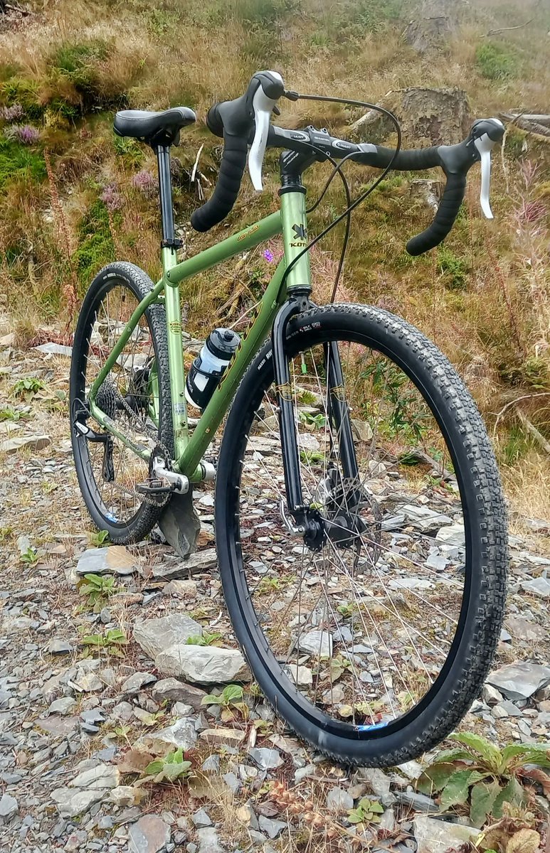 wheelism's tweet photo. Finally found a moment to build up this old Kona Dew Plus to make the dog walks more exciting. I think the dog likes it nearly as much as I do.

#Konabikes #gravelle #itsallaboutthedog
@konabikesuk https://t.co/F29xPht1TD