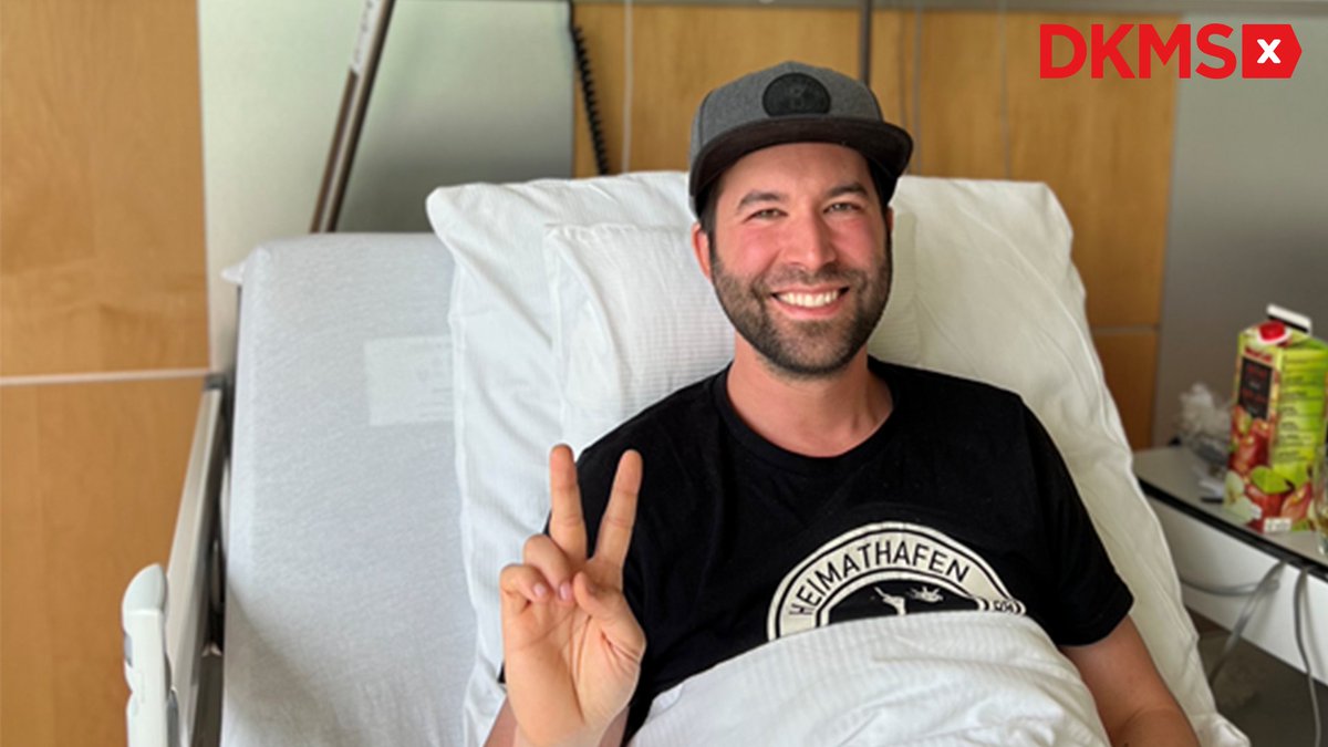 DKMS_de's tweet photo. Als André erfährt, dass seine #Knochenmarkspende an ein Mädchen aus Frankreich geht, fehlen ihm die Worte: „Bumm.💔🙏🏼 Ich kann jetzt sagen: Leben retten? Ich würde es immer wieder tun wollen!“ Danke André, dass du eine 2. Lebenschance geschenkt hast! #dkms https://t.co/gmxqsLj4DW