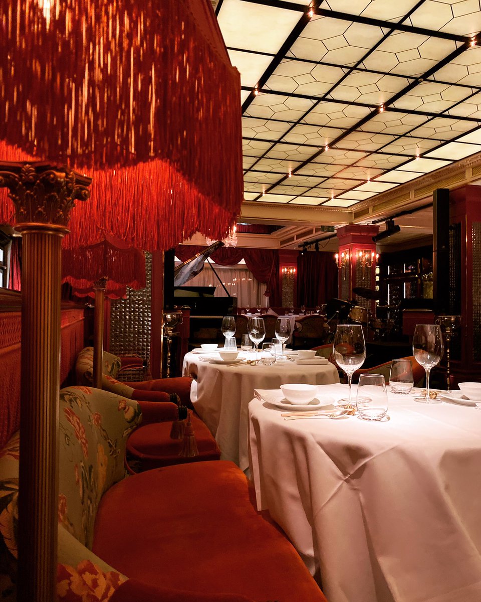 How all lunchtimes should look! Dim-Summing <a href="/ParkChinois/">Park Chinois</a> Mayfair for <a href="/Arbuturian/">The Arbuturian</a> with a fine glass of @frenchbloom00 - review now live: arbuturian.com/food/restauran… #restaurants #FoodieFriday #dimsum #London #Mayfair