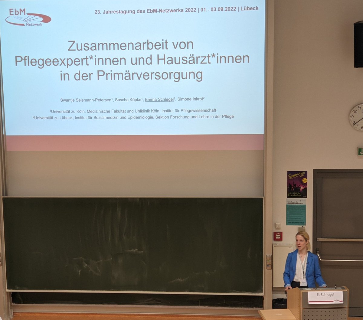 KoepkeSascha's tweet photo. Vielen Dank @em_schlegel für den schönen Vortrag zur #interprofessionellen Kooperation im Projekt HandinHand #dnebm2022 https://t.co/Iasiug6RLx